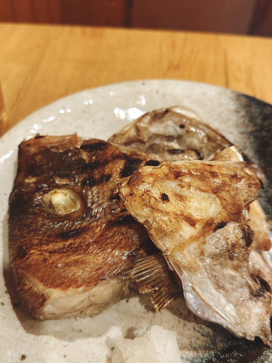 hamaanu's tweet photo. ももさくのもずく酢、マグロブツ、鯛かぶと焼き https://t.co/vsy2x2QS2U