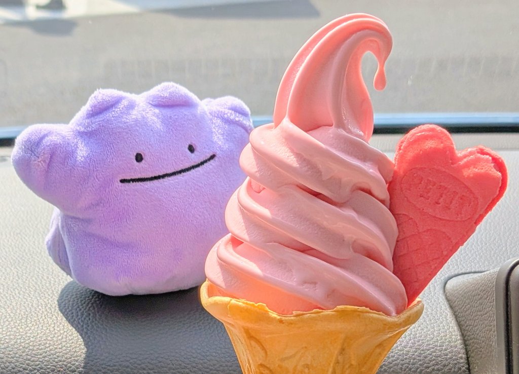 tsukimi_yashiki's tweet photo. SA, PAのご当地ソフトクリーム🍦
いちご、おいも、ブルーベリー！ https://t.co/ZzPOM75WRX