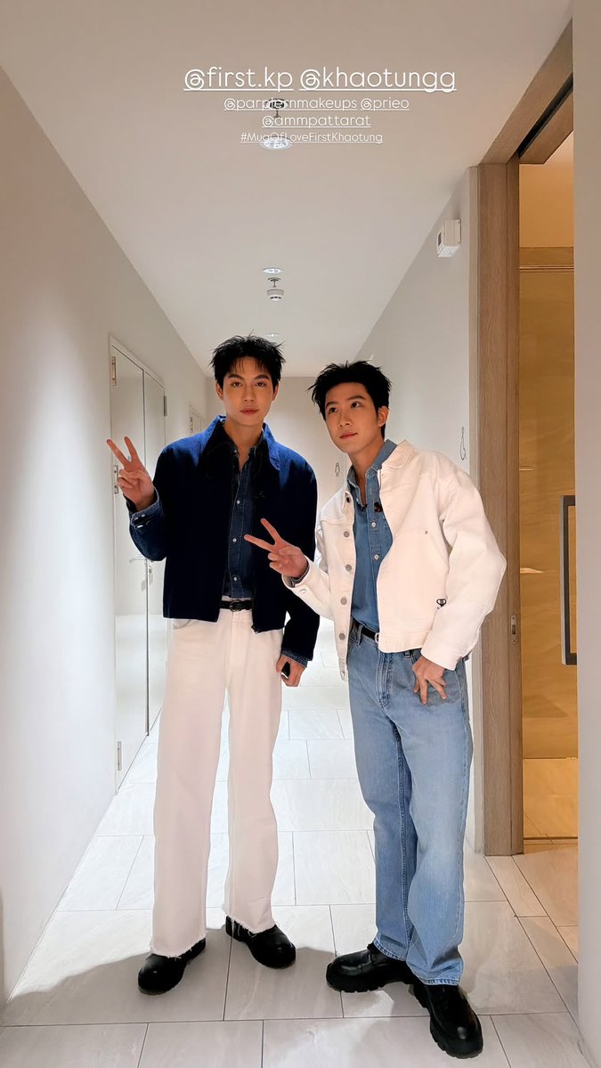 First_Memorie's tweet photo. ✌🏻✌🏻

➖igs : som_somzz (Update)

 LOREALPRO x FIRSTKHAOTUNG

#MugOfLoveFirstKhaotung #เฟิร์สข้าวตัง 
#Firstkanaphan #กองทัพของเฟิร์ส https://t.co/u9wXCvHo0U