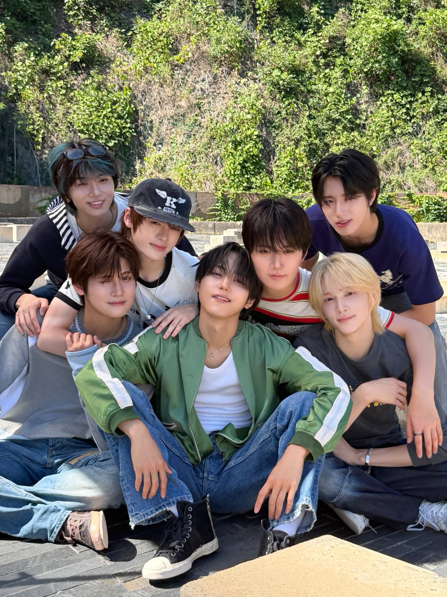AEN_offcl's tweet photo. UNLOCKED PHOTO_Focus On Me

▶️ https://t.co/vXaJOCOPSL

#AEN #에이엔 #エイエン
#A_NEW_ERA_OF_NOW
#FocusOnMe
#UNLOCKED_PHOTO https://t.co/wShw8BsDMh