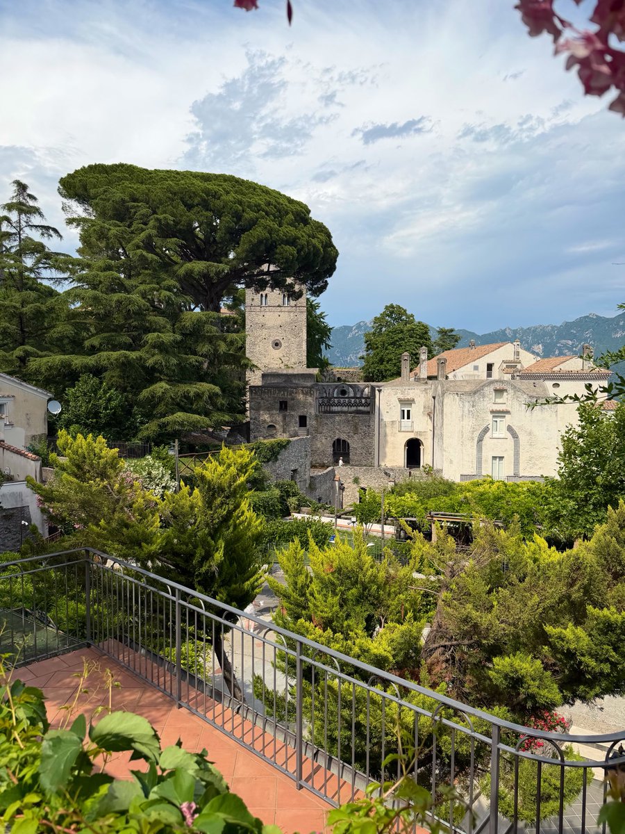 Habs_'s tweet photo. Clifftop paradise 🗻

📍Ravello, Italy 🇮🇹 https://t.co/EzzQT8XL0l