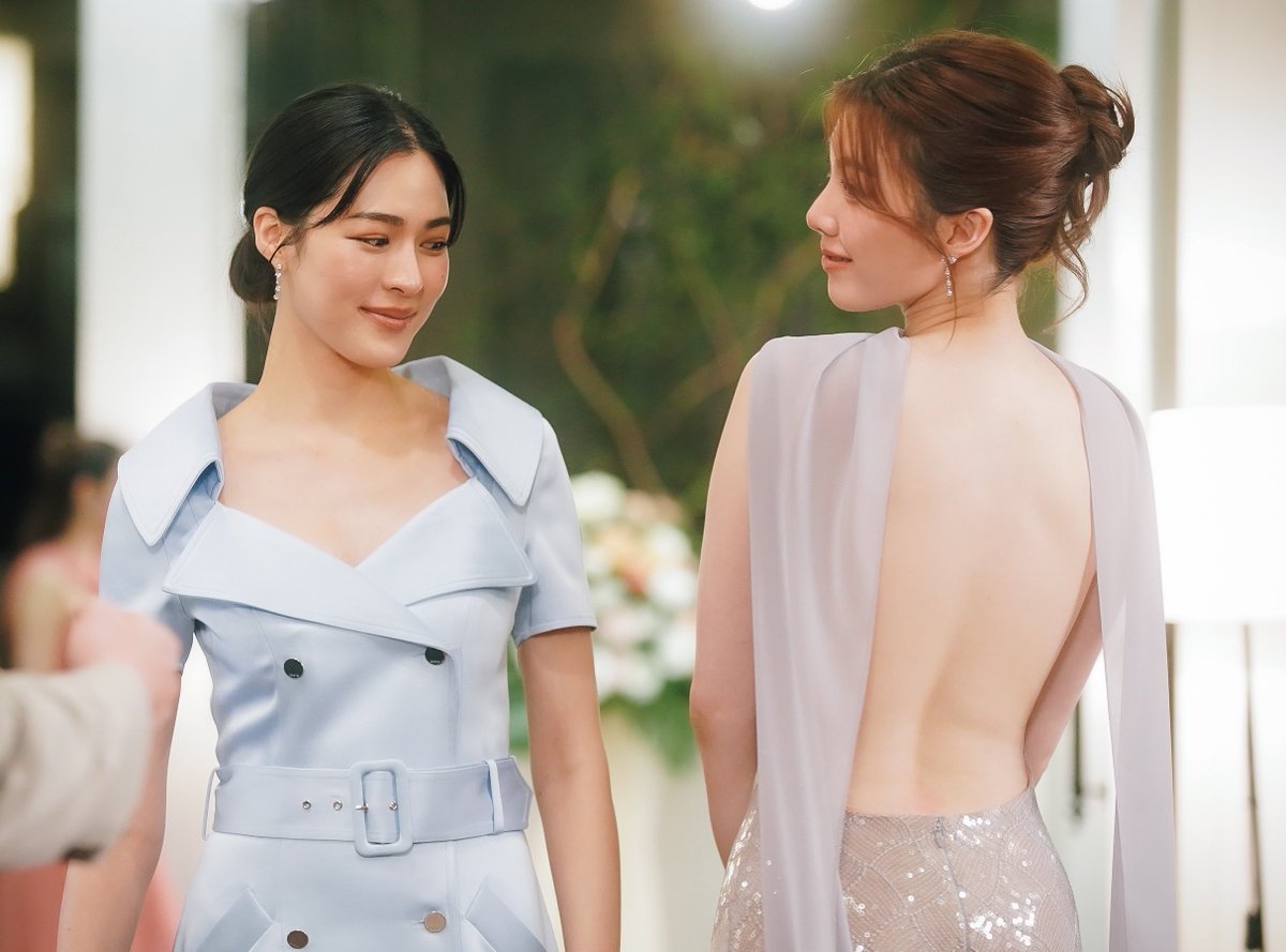 messysapphics's tweet photo. one of the main (and probably only real) differences between runchneen and lingorm. not a pout or blanket in sight for nong neen 🤭 https://t.co/zQR2Hoea6Y
