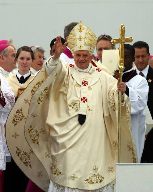 AlastairBruce_'s tweet photo. Ann Widdecombe and I worked with @SkyNews to cover Pope Benedict XVI’s Papal Visit to the UK, in 2010

On the last of 4 days, we rushed from London to Birmingham for Beatification of John Henry Newman, at Cofton Park. 

Security was high and the closest our car could get was over a mile away!

It meant a very long walk. 

Ann handled this and the inevitable hurry well clutching her hefty bags. She had been talking about Faith and Roman Catholicism for three days but went as fast as she could. 

But her foot caught a lifted paving stone and down she went. I can feel the sound her body made, now, as it landed hard on the slabs: it was a complete face plant. 

Staggeringly, though one knee, an elbow and her hands were badly grazed, there was no mark on her face. 

We all assumed she would have to withdraw.

She clambered to her feet, swept our concern aside and strode on!

She was a soldier that day. Nothing could have stopped her and I loved seeing the joy in everyone’s eyes, to see her, in our team. She talked to everyone!

I am angry and horrified to contemplate the manner of her death. 

While I did not know her well, she earned my respect over those four long but profound days, in the company of Pope Benedict XVI and through her devotion to St John Henry Newman - I hope it was into their receiving arms that she found peace after her ordeal, and that they lift her up to where she needs to go.

#AnnWiddecombe