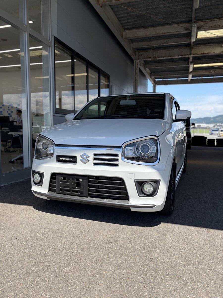 toraofactory's tweet photo. 現車確認してきた、初の軽自動車でちょっとワクワクするけどハチロクとお別れまであと1週間…泣いちゃう https://t.co/G6ex7MA2We