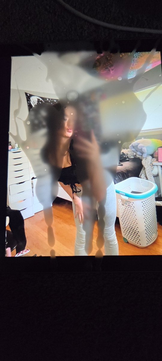bigredin9s's tweet photo. Who wants a cumtribute dm me #cumtribute #cumtributes https://t.co/8rkKR4epnY