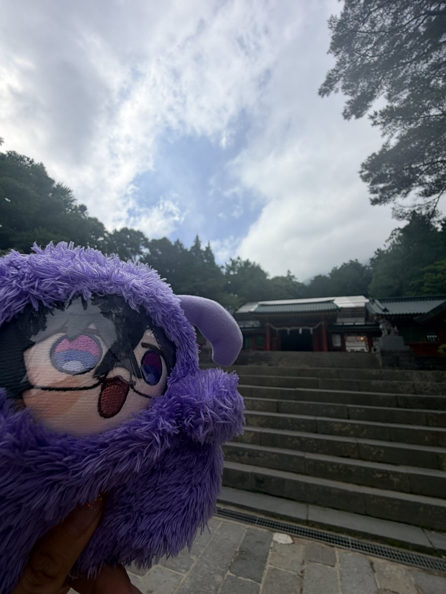 road_mushi's tweet photo. 華厳の滝、小学生以来にきた‼️怖くない‼️ https://t.co/VlKzBKzeCt