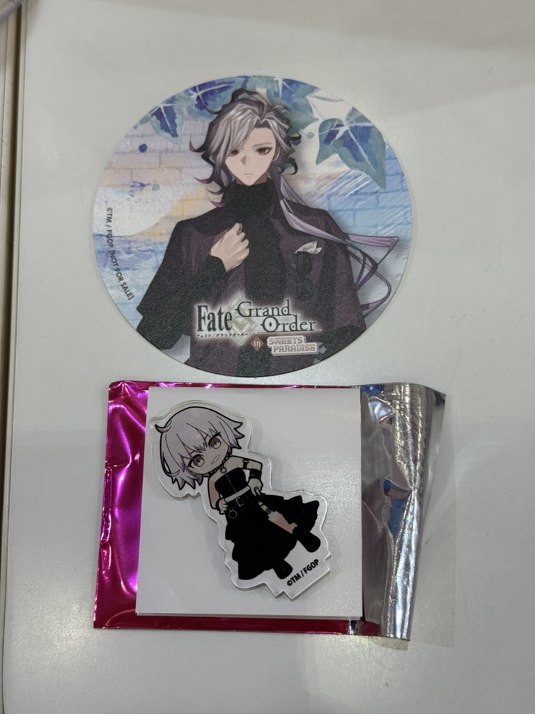 ripe756's tweet photo. 【交換】FGO スイパラ アクスタ 特典 コースター ポストカード フォト風カード

求：コヤンスカヤ（等身）スカサハ
譲：カーマ テュフォン ジャンヌ（邪ンヌ）エドモン・ダンテス（イドモン）

現在スイーツパラダイス福岡店付近におります。現地交換可能。検索よりお気軽にお声かけください。 https://t.co/V7DTdE2z6h