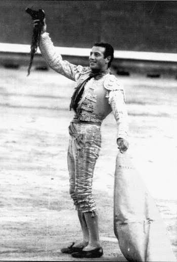 astigio's tweet photo. Un recuerdo a Don Antonio Ordoñez el autentico Maestro de Maestros... https://t.co/eSMOSVEyM9