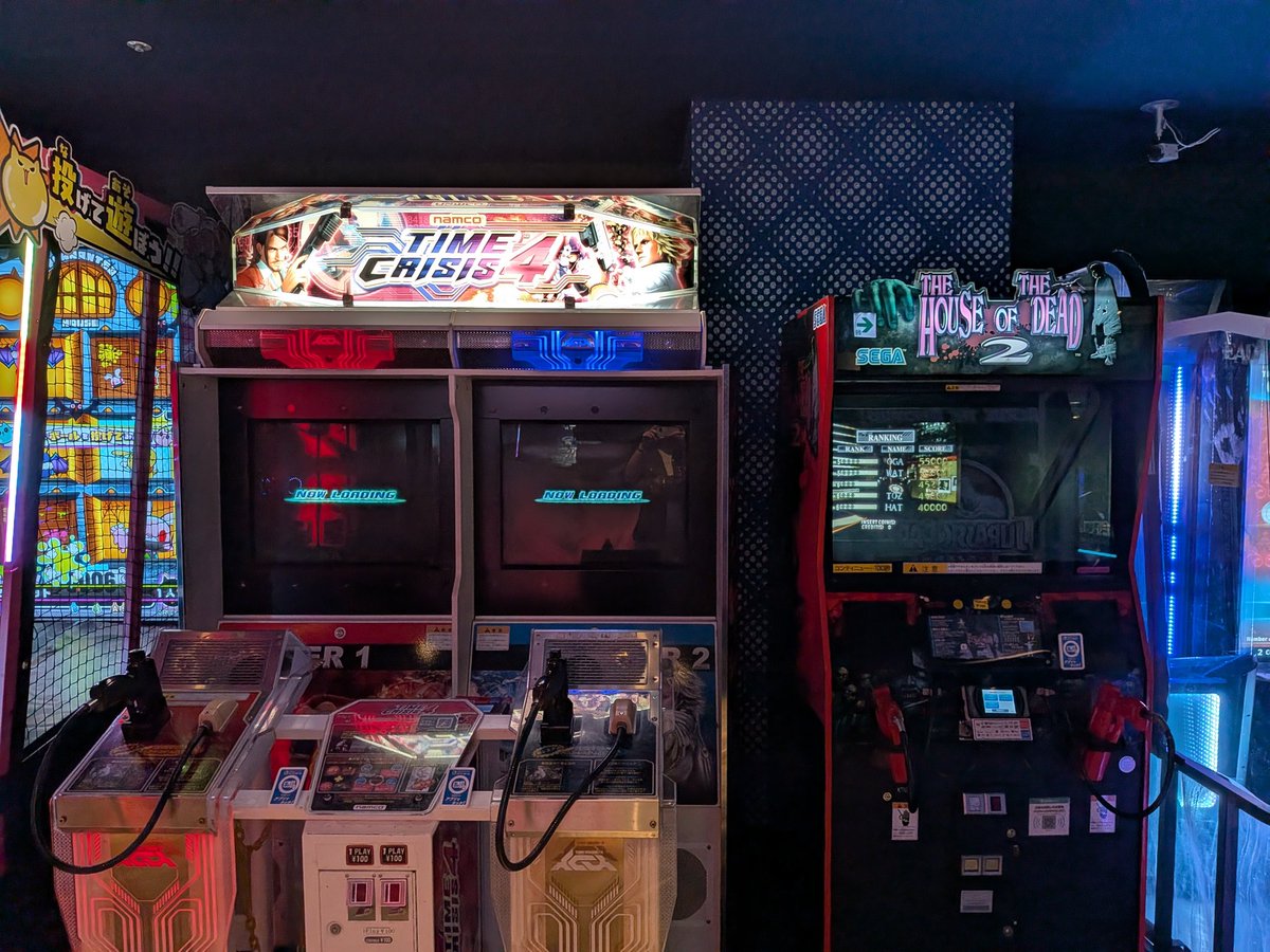 Fenotorin's tweet photo. 外は酷暑ですがゲーセンの中は快適です https://t.co/EJ9rYNDgK6