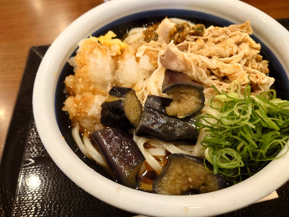 cy_lind's tweet photo. 鬼おろし豚しゃぶぶっかけうどん特盛！ https://t.co/lgeHN2Y8Y0