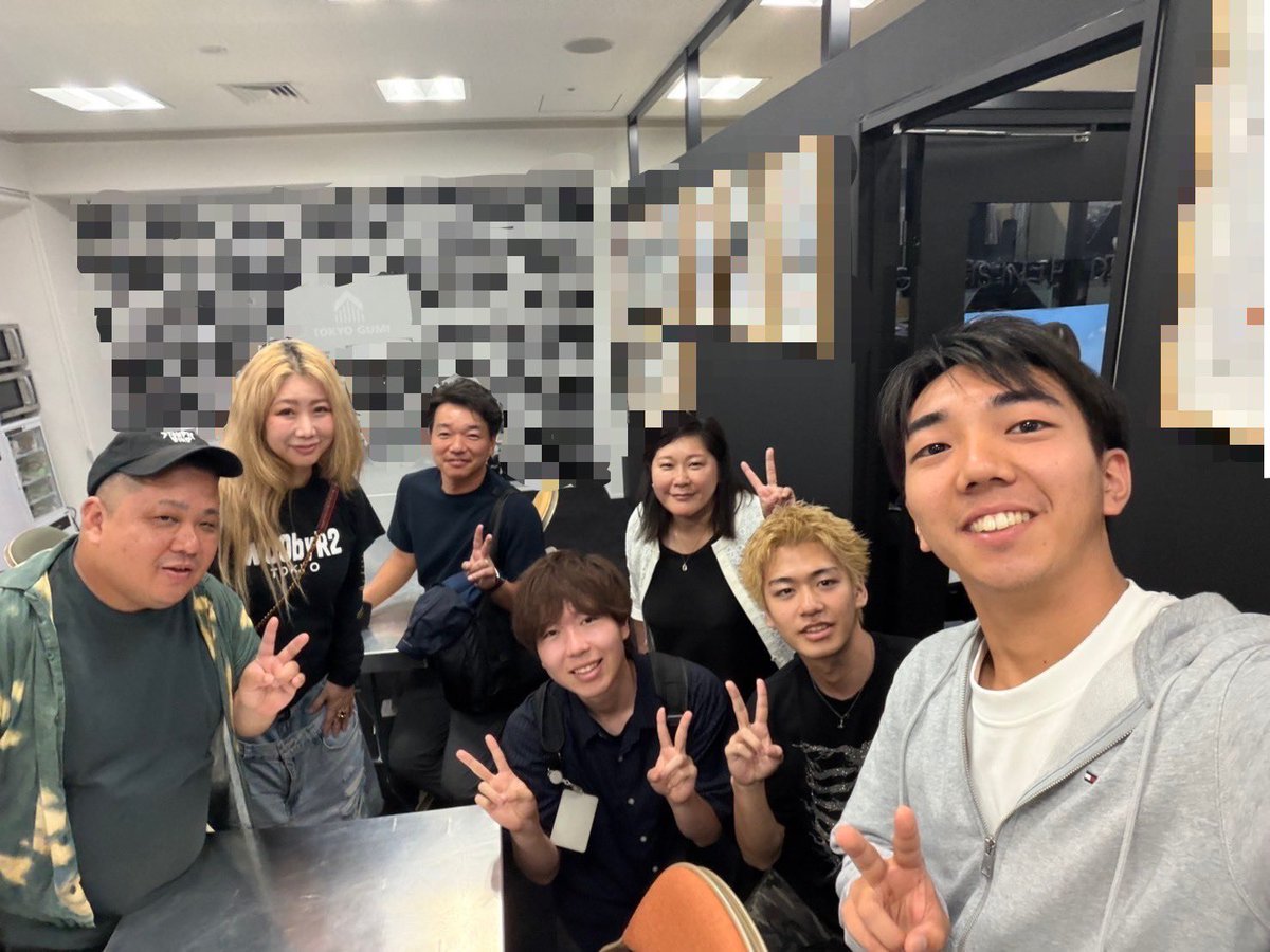YSF000's tweet photo. 【出演者応募→審査へ📝】
#用賀サマーフェスティバル が盛り上がるのはステージ出演者の皆様のおかげ！そんな最高の場を企画するのがエンタメチームです！
6/30に締切った「ようがブレンド」の出演者募集には沢山の応募をいただき感謝いたします✨皆様の熱意を厳正に審査させて頂きます👀✅ https://t.co/fcpSoUn7Xq