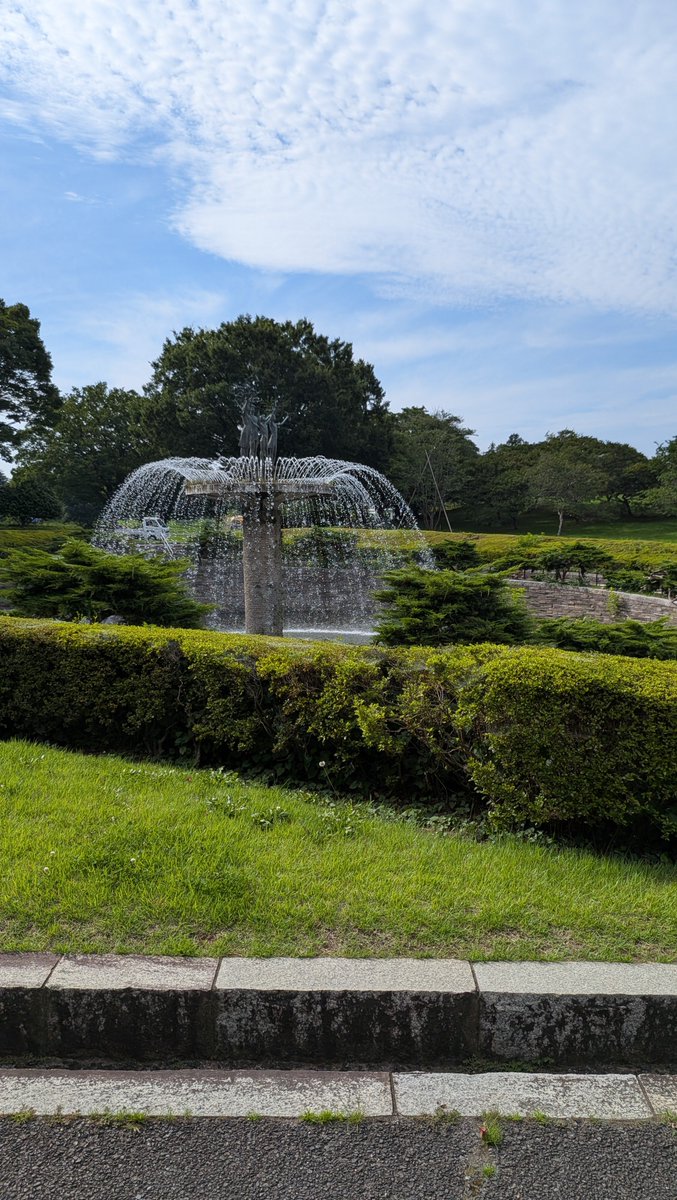 ilyn0715's tweet photo. カナールの噴水⛲
#昭和記念公園 https://t.co/N5YCOIxxM5