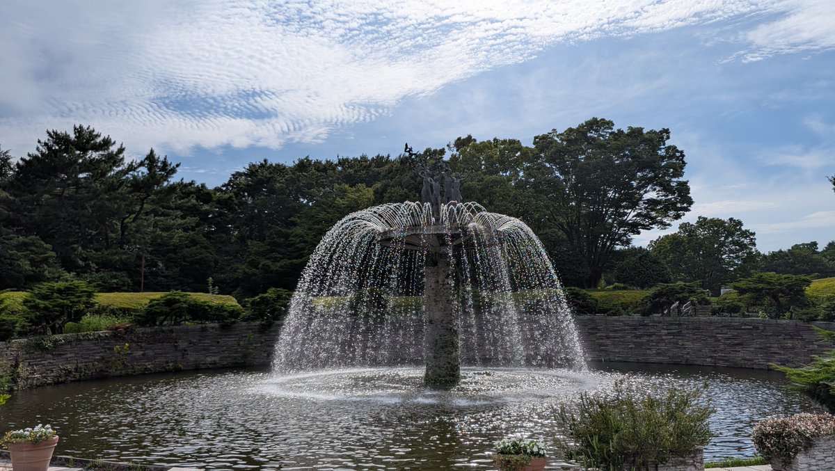ilyn0715's tweet photo. カナールの噴水⛲
#昭和記念公園 https://t.co/N5YCOIxxM5