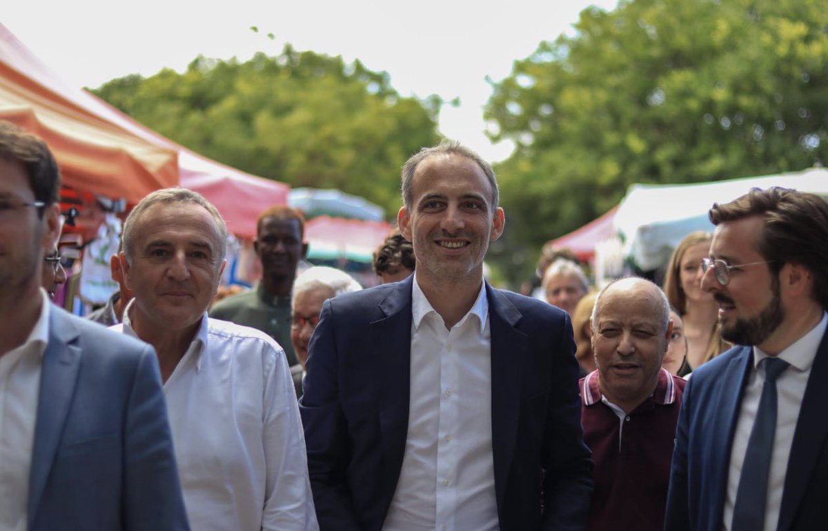 AvecPauperRN's tweet photo. Amis d’un jour pas amis toujours.

La politique peut être si cruelle. 

Bon courage à eux. https://t.co/vQMxGXsSg5