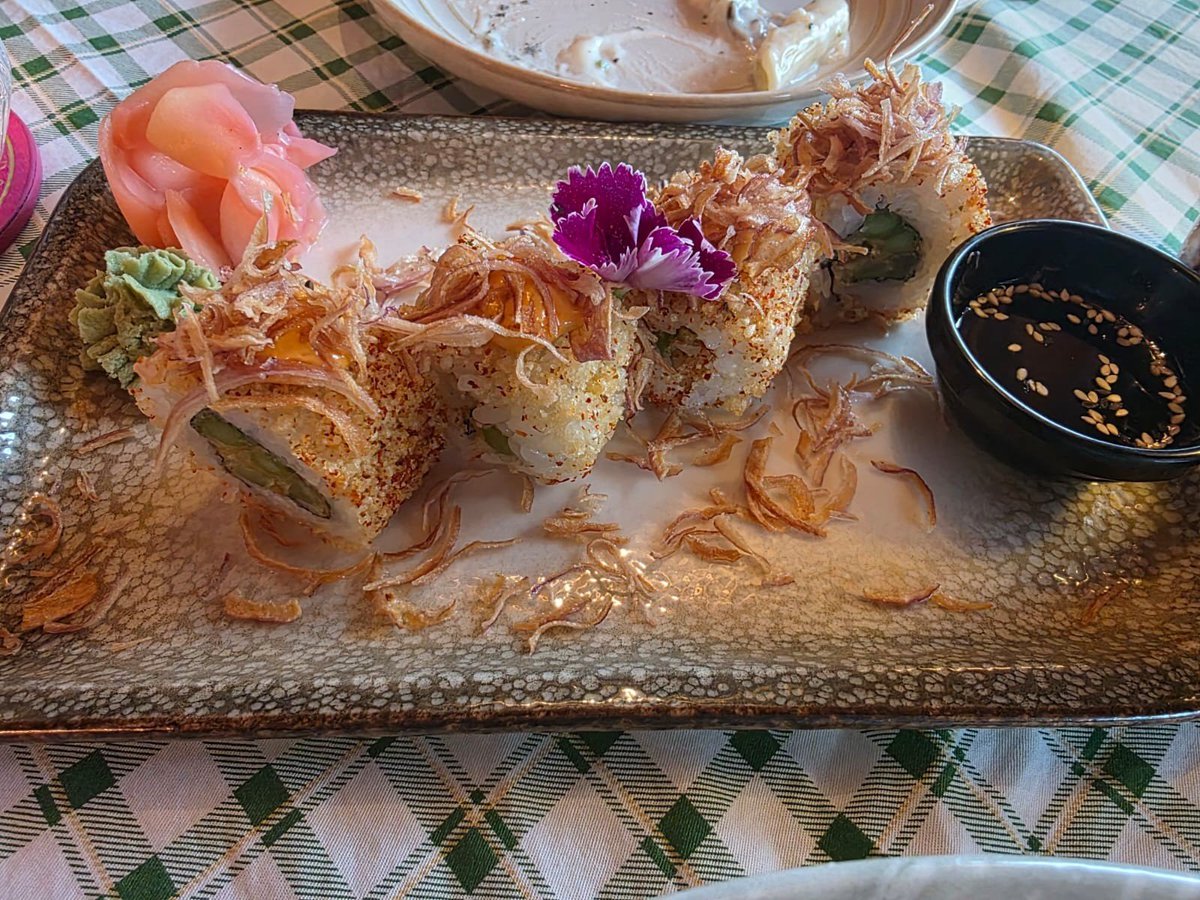 swatisharma_ss's tweet photo. Pretty place, prettier food 🌸

#SaturdayBrunch 
#WeekendVibes https://t.co/Gf2viLHFC9