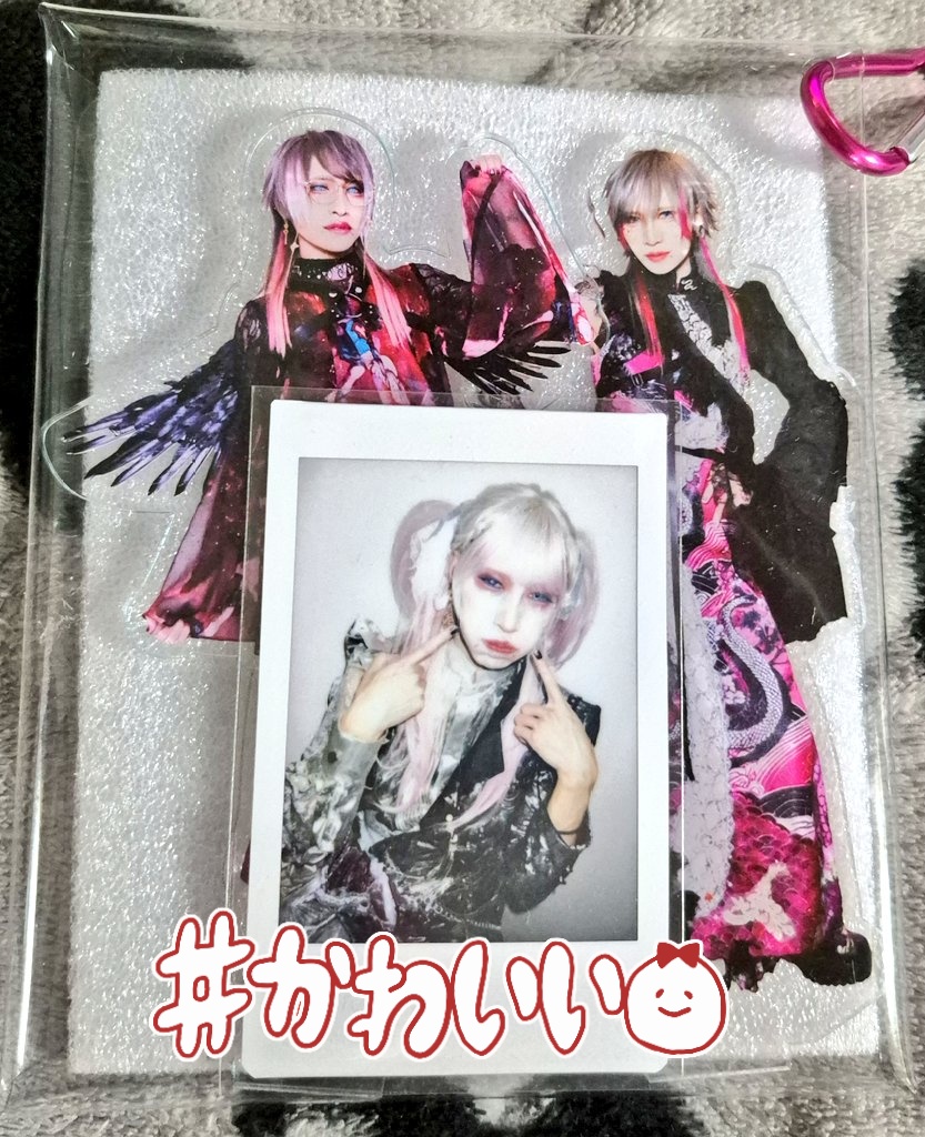 1111asssaaa's tweet photo. 明日イベントに持っていく🫶 https://t.co/rtT3qKIhoe