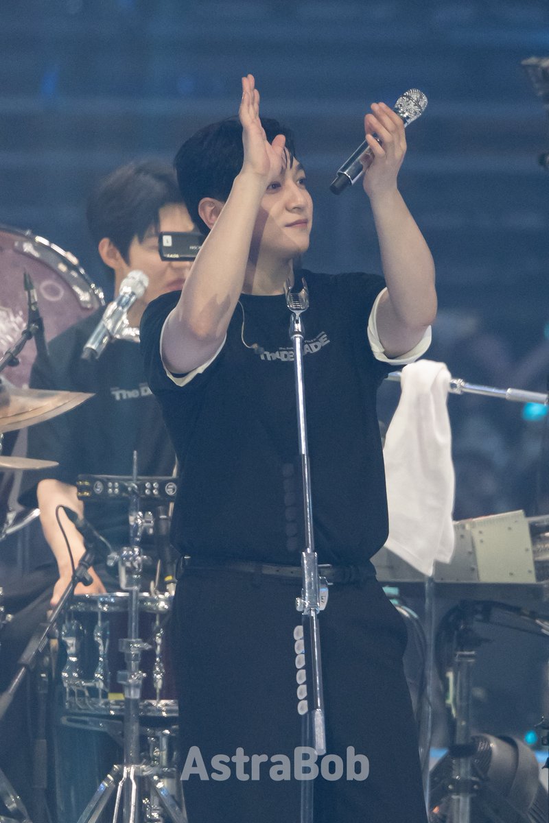 Astra_Bob116's tweet photo. 260705 The DECADE FINALE in SEOUL 

#성진 #SUNGJIN https://t.co/RX1ZnGhFmh
