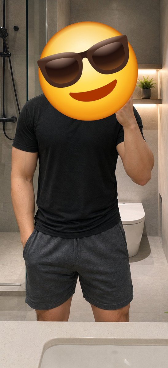ramboo28's tweet photo. Ada yang pengen BO? #gayjogja https://t.co/NovOtDP6g1