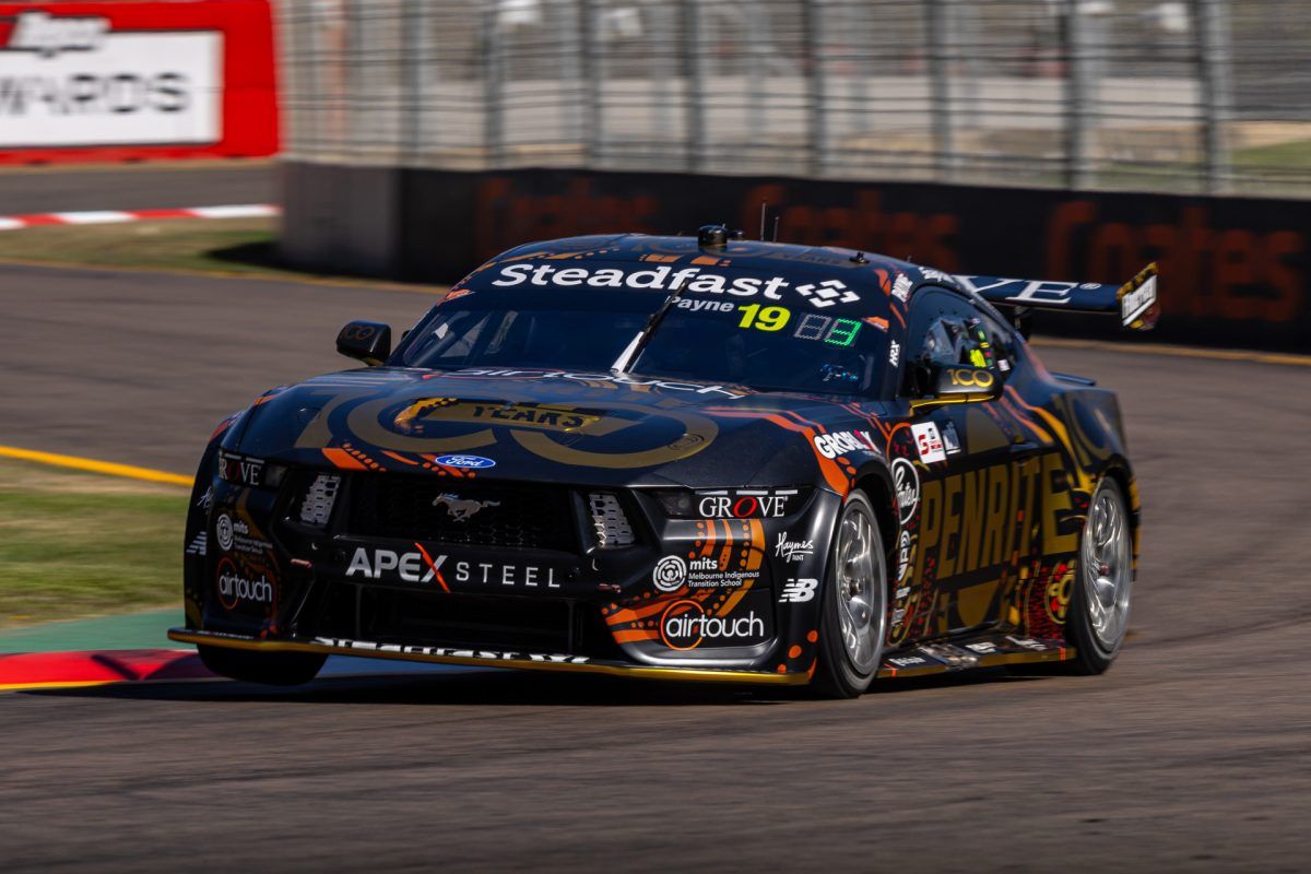 speedcafe's tweet photo. Payne scores Saturday Townsville win as De Pasquale stars
Points leader Matt Payne dominated the second Repco Supercars Championship race at the NTI Townsville 500 for Grove Racing.
#Supercars #RepcoSC
➡️ https://t.co/RlxwFBFCQH https://t.co/Lsj35eeqnn