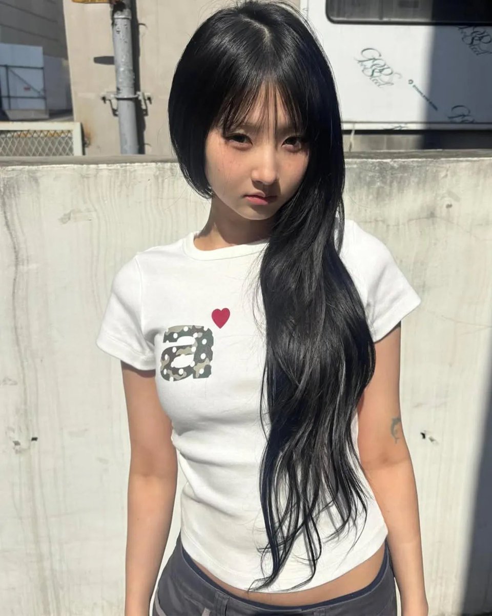 namesKMstore's tweet photo. Aeae — small letter tee
** มาลดแค่ 2 สีนี้ค่า

🏷️ 990.- free ems ( air )✈️
( รับมัดจำ 290.- ) ʚɞ

𐔌՞. .՞𐦯 order via DM or LINE
#พรีออเดอร์เกาหลี #พรีเกาหลี https://t.co/d9XgXsHMqL