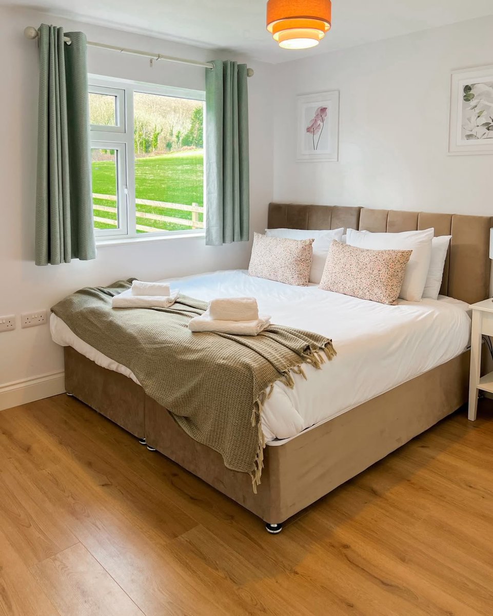 BallyknockenHCS's tweet photo. Escape to the heart of the Wicklow countryside this summer ☀️🌿🏡

Stay at Ballyknocken Cottage, our self-catering retreat beside Ballyknocken Cookery School —ideal for family gatherings  and relaxing summer escapes. Find out more 👉 https://t.co/tsUCaw69KZ

#WeekendGetaway https://t.co/iLhfPFBSoM