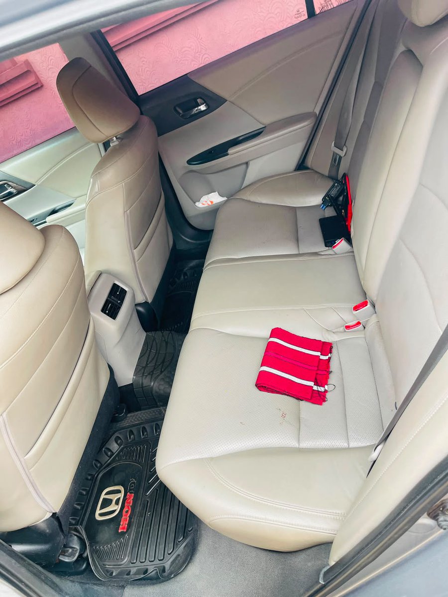 PELSAUTOS's tweet photo. Registered 2016 Honda Accord sports 
Still in toks standard 
Sweet Alloy rim
Clean interior and exterior 
accident free
12,500,000
IBADAN
07032328559 https://t.co/S66PIaDQrJ