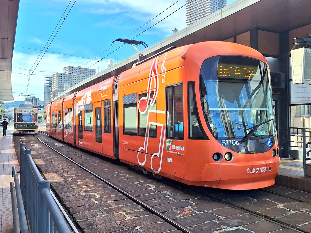 NDC46HM1's tweet photo. 同業他社を満喫中
やっぱり古い単車は良いよな～
運転装置は路面電車古来の
SM-3制動弁と直接制御器やな。
普段、整備で自社のを
触ってるもんだから落ち着く。 https://t.co/553ABUjzx2