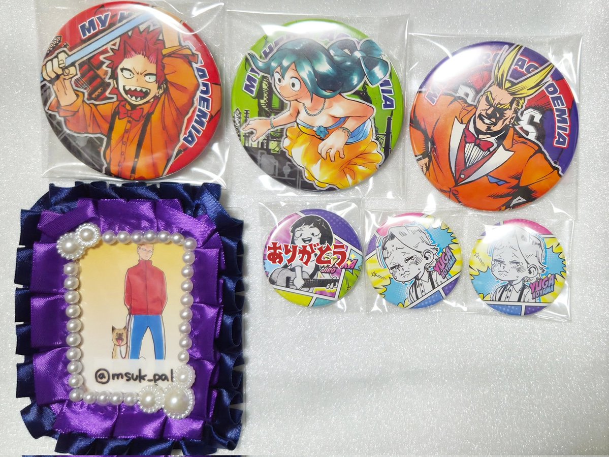 msuk_pako's tweet photo. 譲渡　僕のヒーローアカデミア ヒロアカ 原作 缶バッジコレクション プチ 子供時代 幼少期 5弾

譲］オールマイト、切島、蛙吹、青山2
求］1つ￥100＋送料

◎プロカ必読
手渡し7/19難波周辺可能 https://t.co/5RyYqtlqfR