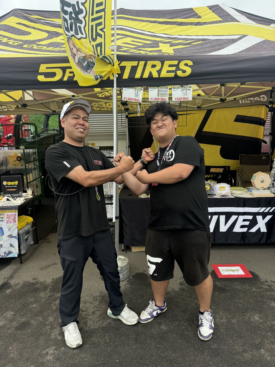 Harry431642842's tweet photo. 明日のトップ32は829と対決!
#fivex
#fivextire https://t.co/2aKjR3X1hr