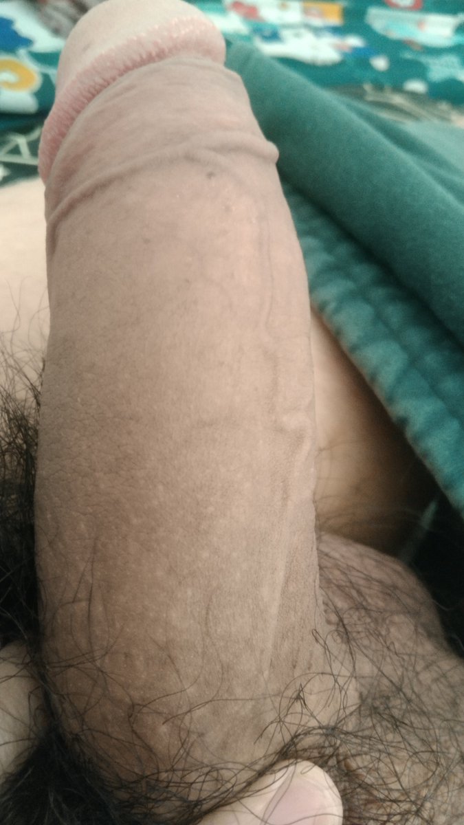 Bigcooooooock's tweet photo. Cho bú khu vực Vincom lê văn việt 
Anh em rảnh tối th2, thể lên sức chung
#gayviet #GayThuDuc https://t.co/whcyUb3UGC