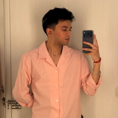 Vyom tweet media