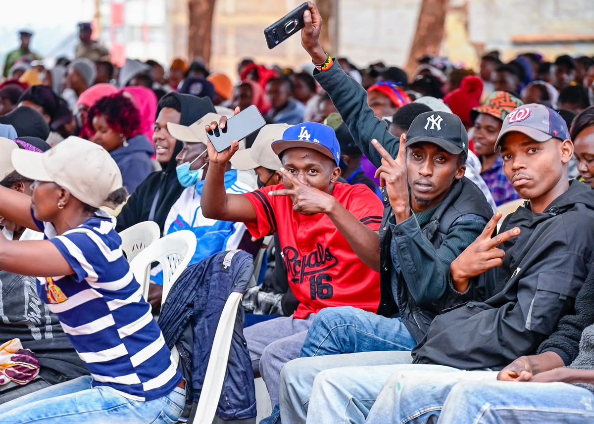 MonnaHousehold's tweet photo. Lower startup costs, increased financial support, and mentorship are creating a better environment for youth-led enterprises as Governor Anne Waiguru continues investing in the next generation of entrepreneurs. #NYOTAProgram #KirinyagaRising #KaziIongee https://t.co/EI5R0QrT9Z
