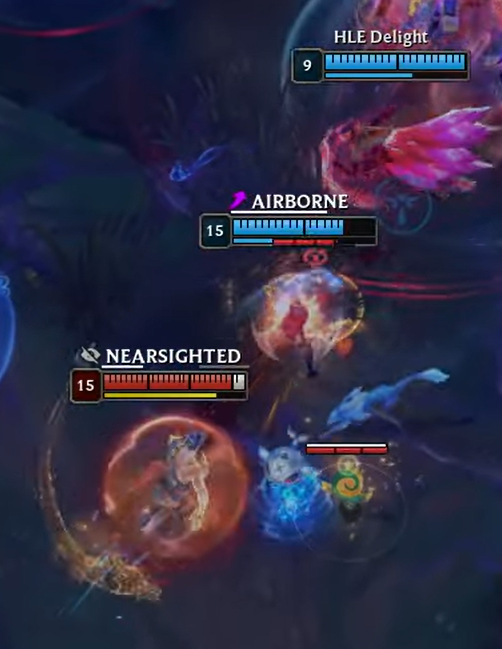 lolesports's tweet photo. Gumayusi getting insec'ed twice in one fight ☠️ https://t.co/J5H3dxdzhh