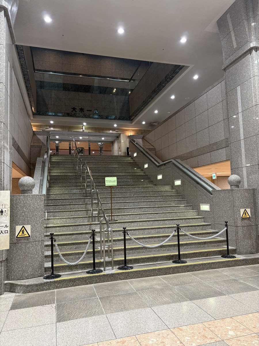 morioka1_music's tweet photo. 【🎼定演まであと15日‼️】
本日はネタ切れのため部活の様子をお届け🥳

そして中の人は模試ついでにマリオスの様子を撮ってきました！
もはや3年目ともなるとお馴染みの場所ですが、今年で最後なのか、、と、始まってもいないのに少し寂しい気持ちです😢

定演まで明日であと２週間。頑張るぞ、、！！ https://t.co/L235WOja9w