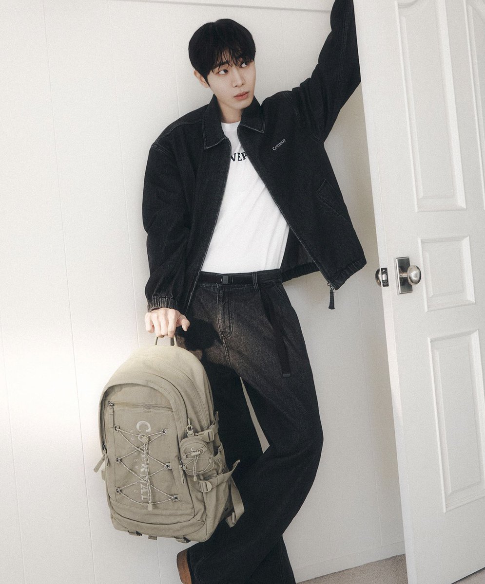 my__choo's tweet photo. 문짝남한테 관심있습니다………🚪 https://t.co/g7bG7MDQrR