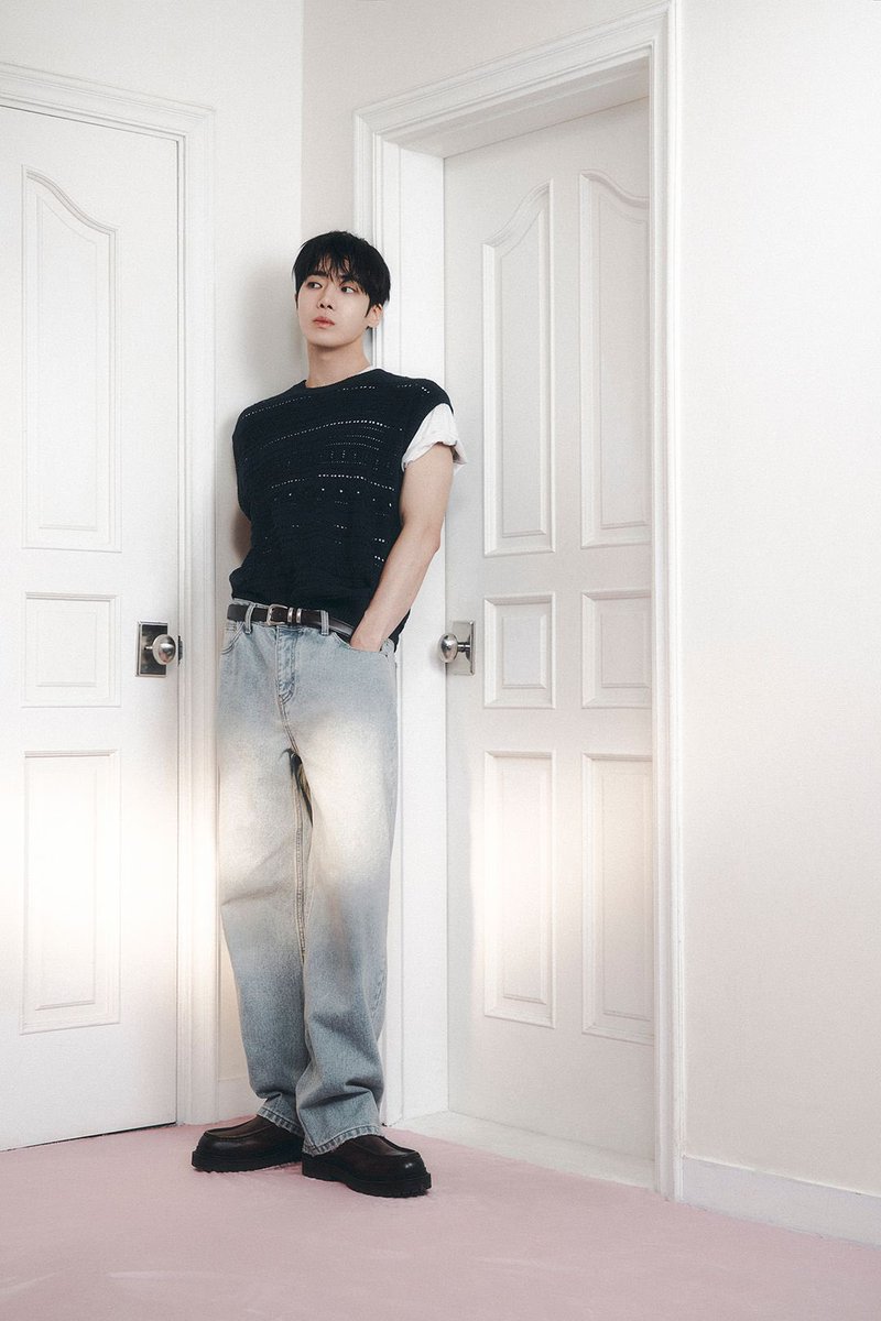 my__choo's tweet photo. 문짝남한테 관심있습니다………🚪 https://t.co/g7bG7MDQrR