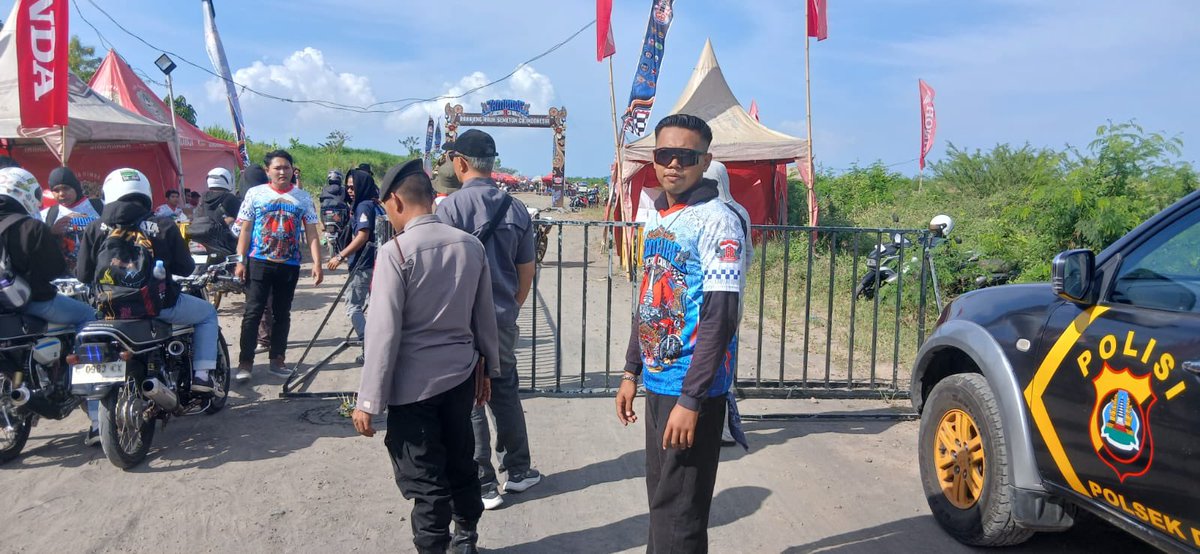 polsekdawanp's tweet photo. Polsek Dawan Amankan Event Jambore Daerah I CB Bali 2026

Personel Polsek Dawan melaksanakan pengamanan kegiatan Jambore Daerah I CB Bali Tahun 2026 yang berlangsung di kawasan Pusat Kebudayaan Bali (PKB), Desa Gunaksa, Kecamatan Dawan, Sabtu (11/7).

#PolriUntukMasyarakat https://t.co/HYpnTfng3W