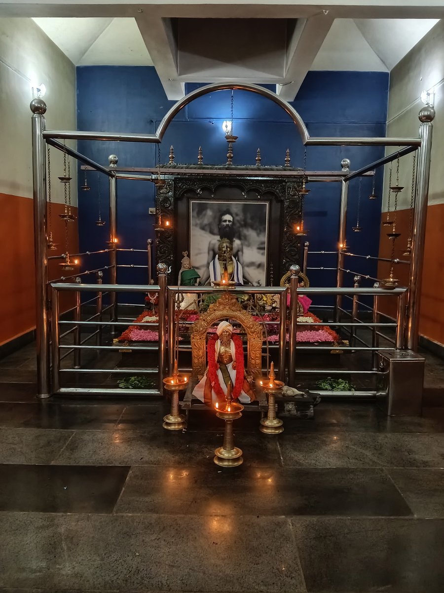 vellingiriswami's tweet photo. 11.07.2026  குருநாதரின் ஜீவசமாதியில் இன்றைய நாள் குருநாதரை தரிசிக்க வரும் பக்தர்களுக்கு பிரசாதம் தயார் செய்யப்பட்டுள்ளது.

#vellingiriswamigal
#vellingiriswami
#vellingiriswamijeevasamathi
#வெள்ளிங்கிரி_சுவாமி
#வெள்ளிங்கிரி_சுவாமிகள்_ஜீவசமாதி https://t.co/QNhPUmwieC