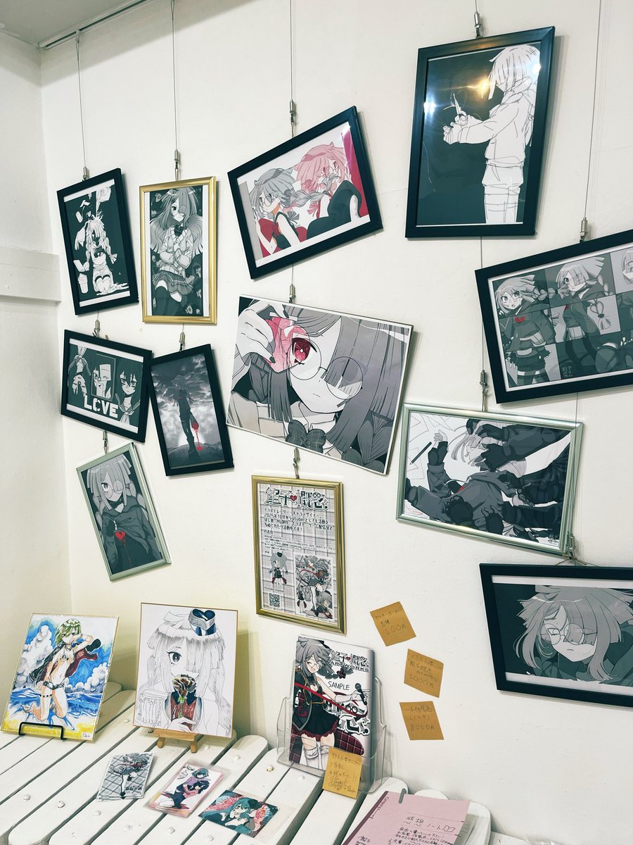 xmartieisgood's tweet photo. 💔展示会開催中👓

元町・中華街駅近く「AAA GALLERY様」にて『メランコリー展〜−2026 vol.3』参加させて頂いております！本展示会用の描き下ろしイラスト展示・イラスト本、ポストカード、一点物原画販売あります✒️

開催期間:7/11-7/24

入場無料なので是非遊びに来て下さい🙋‍♀️

#aaagallery https://t.co/ebpq0kr2F6