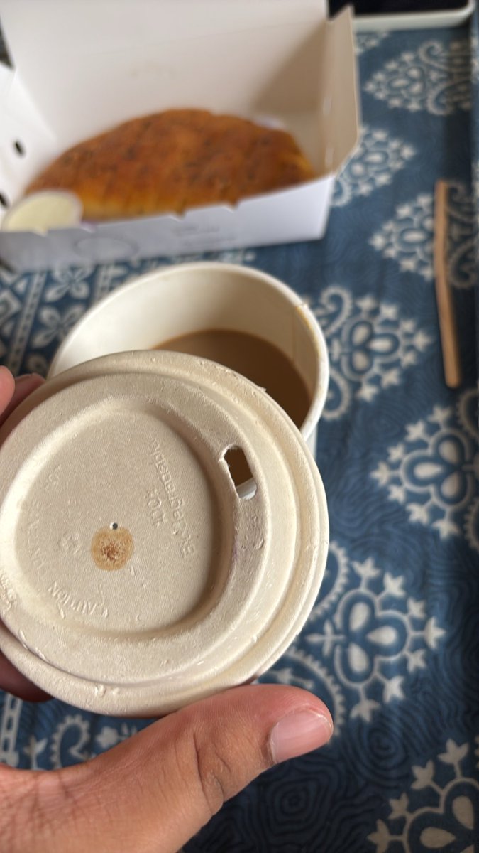 abinash_140's tweet photo. @ZeptoNow hi zepto i love your cafe service its really good in Navi Mumbai but can you fix your packaging the cove you are providing is not closing i have been trying for like 30 minutes 😅 please fix it as we are ordering daily it shouldn’t cause issue https://t.co/UvMi6nizde