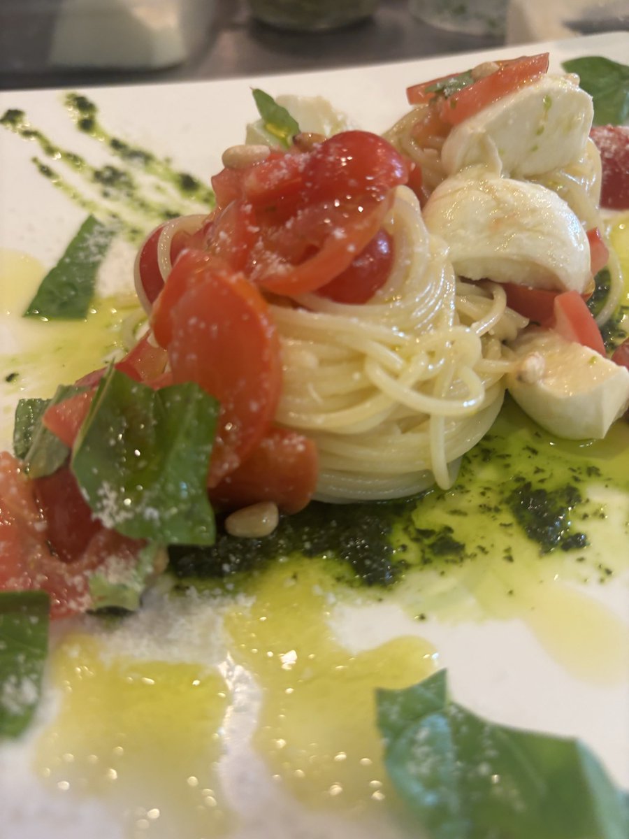 CadelViale's tweet photo. 冷製パスタ開始です♪#🍅
#冷製パスタ #京都ランチ #トマト #京都イタリアン #バジル https://t.co/ekcPmIqW39