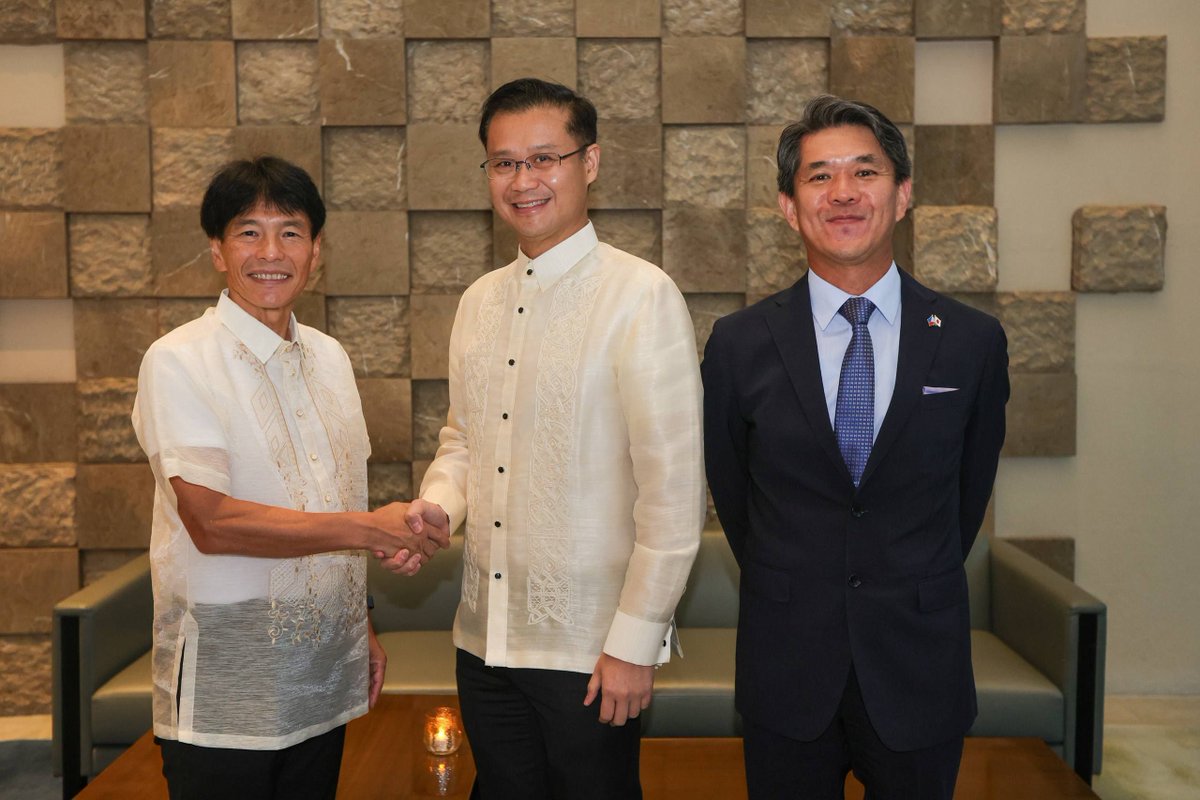 WinGatchalian74's tweet photo. Tinalakay natin ang mga usaping may kinalaman sa bilateral relations ng Pilipinas at Japan kasama sina Parliamentary Vice-Minister for Foreign Affairs Shimada Tomoaki at Ambassador Endo Kazuya. https://t.co/3bHIrhWlg7