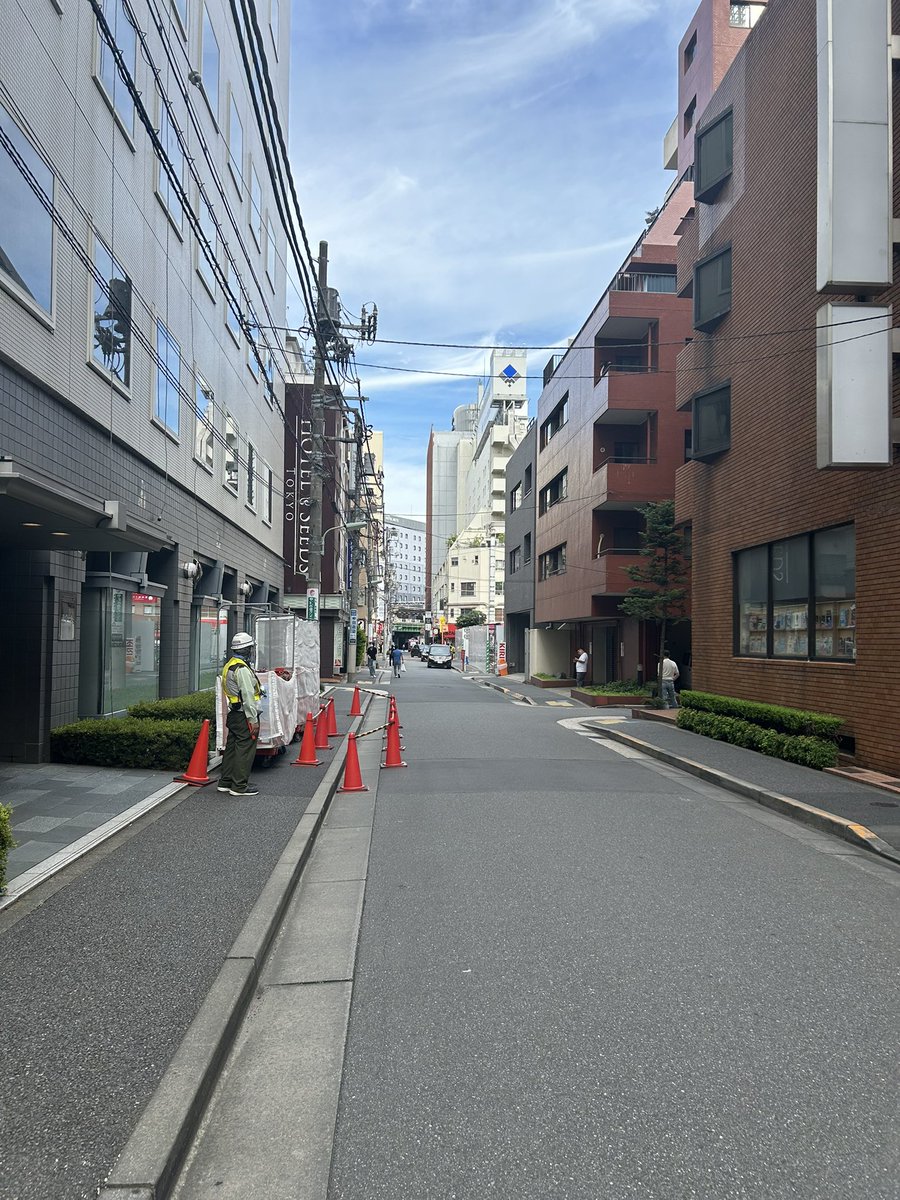 aokikebabu's tweet photo. 体感気温50℃
涙で明日が見えない
#BBW #ぽっちゃり　#ポエマー https://t.co/xbQsZq4icC
