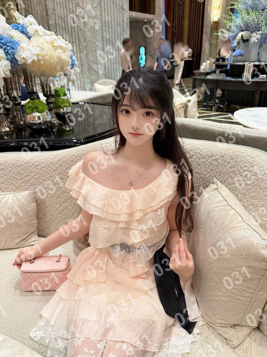 JrRabano's tweet photo. #河南
👉助理@francieleroman2
看上了请截图妹子便客服快速安排
无需见谁都掏心掏肺，能在乎你的人并不多。
开封市兰考县范家啤酒广场
#开封 https://t.co/XQOFHipLnv