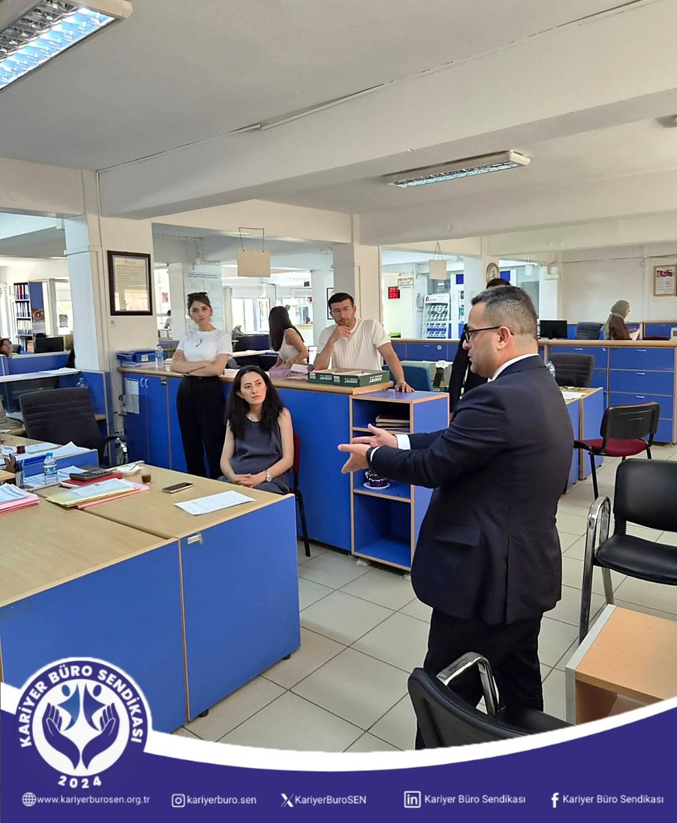KariyerBuroSEN's tweet photo. Kariyer Büro Sendikası Karadeniz Şube Yönetimimiz tarafından, Amasya programı kapsamında Amasya Defterdarlığı Grup Müdür Vekili Sayın Ali CİNİ makamında ziyaret edilmiştir.

Program kapsamında Amasya Defterdarlığı Gelir Müdürlüğü ile Muhakemat Müdürlüğünde görev yapan çalışma arkadaşlarımız da ziyaret edilmiştir. Gerçekleştirilen görüşmelerde, sendikamızın taşra kariyer meslek mensuplarının özlük haklarının geliştirilmesi ve çalışma koşullarının iyileştirilmesine yönelik yürüttüğü faaliyetler hakkında bilgilendirmelerde bulunulmuş, önümüzdeki döneme ilişkin hedeflerimiz paylaşılmıştır.

Samimi ev sahiplikleri ve yakın ilgileri dolayısıyla tüm çalışma arkadaşlarımıza teşekkür ediyor, görevlerinde başarılar diliyoruz.

#KariyerBüroSendikası
#KariyerBüroSen
