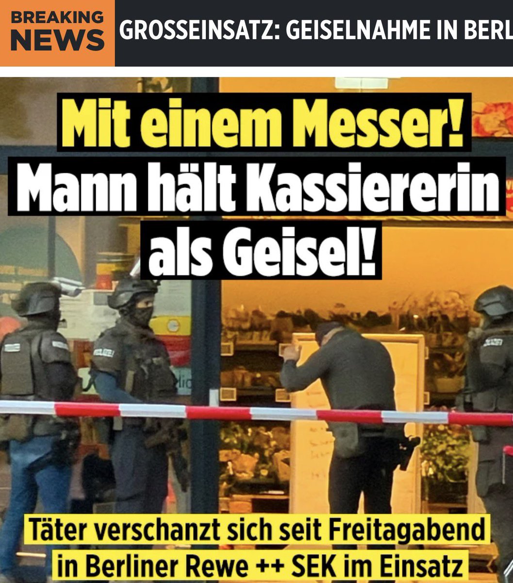 HeimatliebeDE's tweet photo. UPDATE:

Ein Mann hält eine Kassiererin in einem Rewe-Markt in Berlin mit einem Messer als Geisel. 

Schon seit gestern um 22 Uhr. 

Die Lage ist angespannt. https://t.co/n4s7iLl2xN