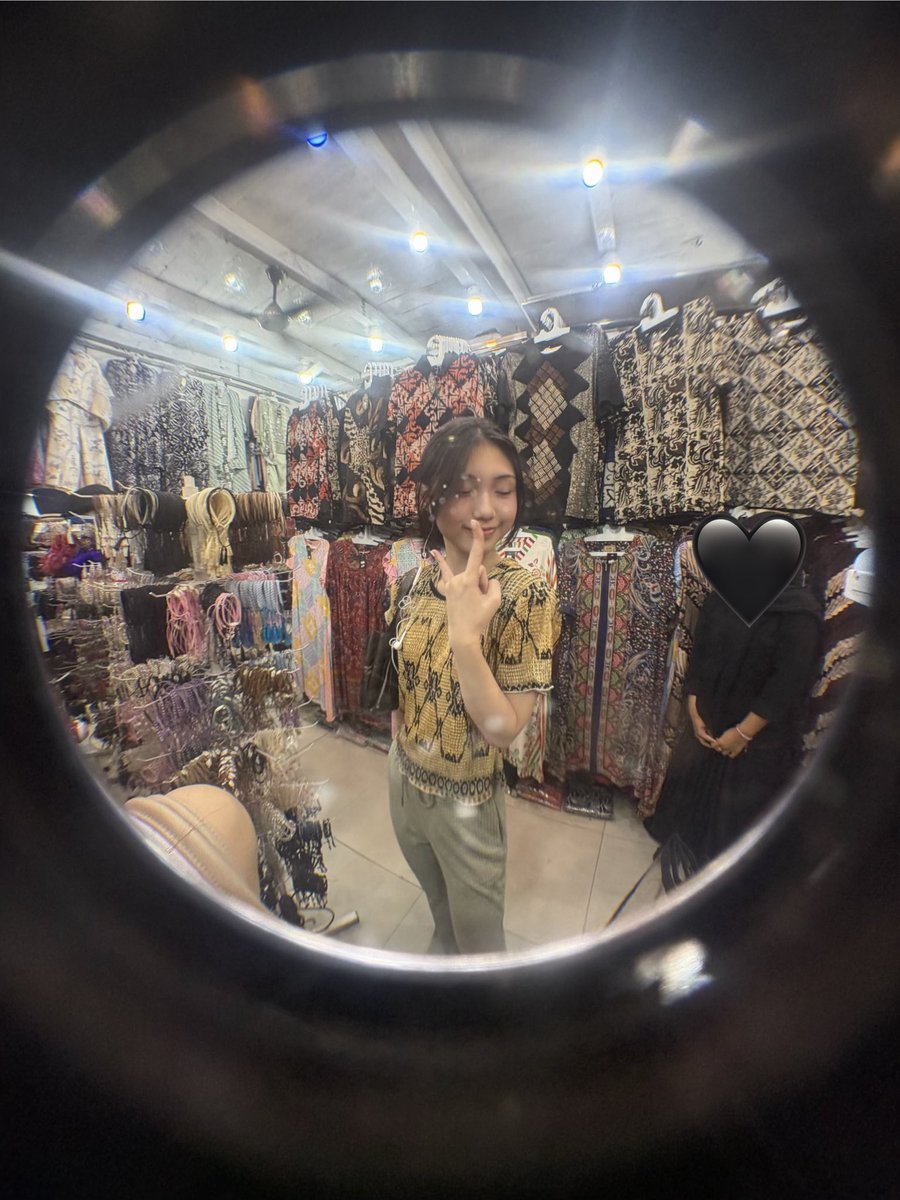 Y_CynthiaJKT48's tweet photo. Sebuah kompilasi. #ngotot fisheye. 🐠 https://t.co/zRDWJxMh4c