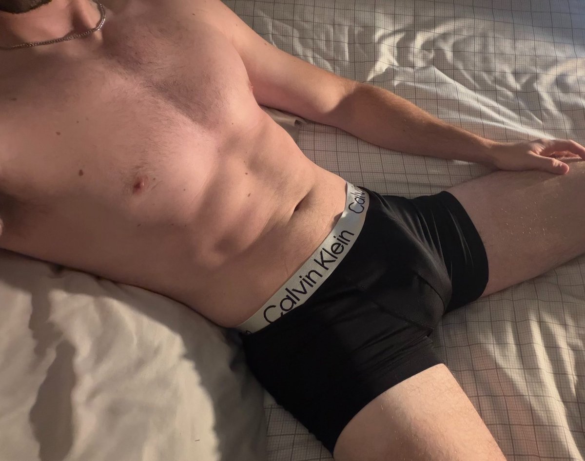 Space1OT's tweet photo. It���s been awhile. I’m back!
#nsfwtwt #nsfw #horny #dickrate #dm https://t.co/cM1VnOtdAb