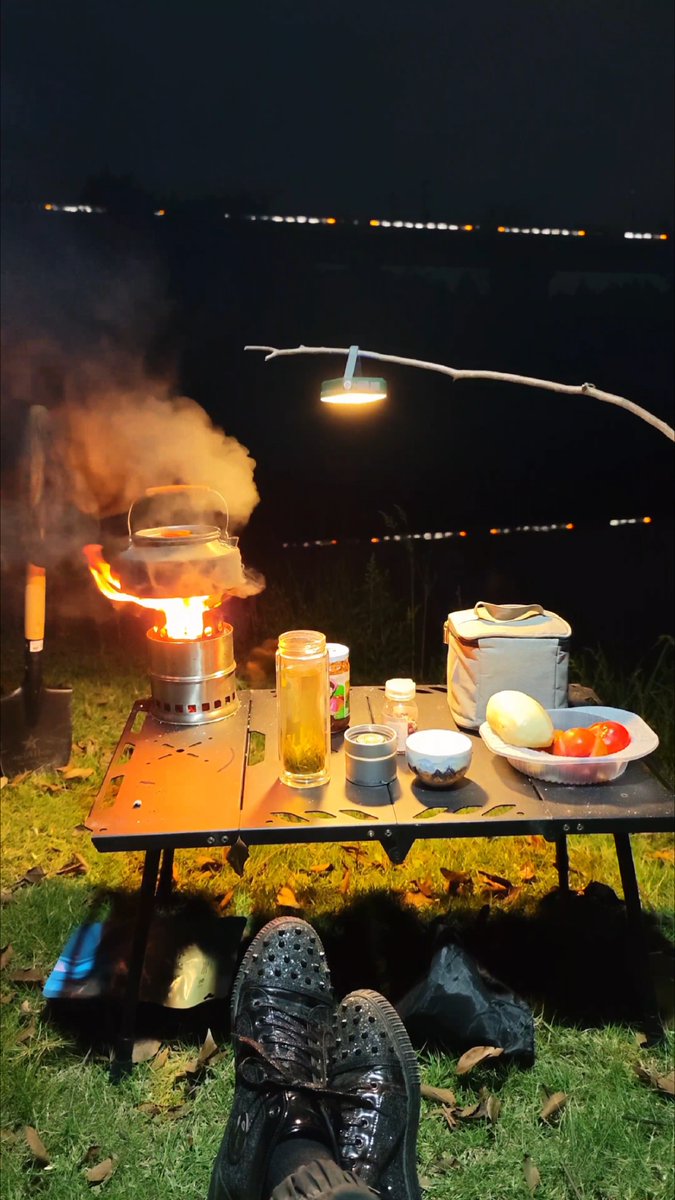 Mitcum's tweet photo. Just spent the most magical night under the stars at our tiny mountain campsite—hot cocoa, fire crackles, and zero cell service made this weekend perfect. https://t.co/ohG0Ix7EVA