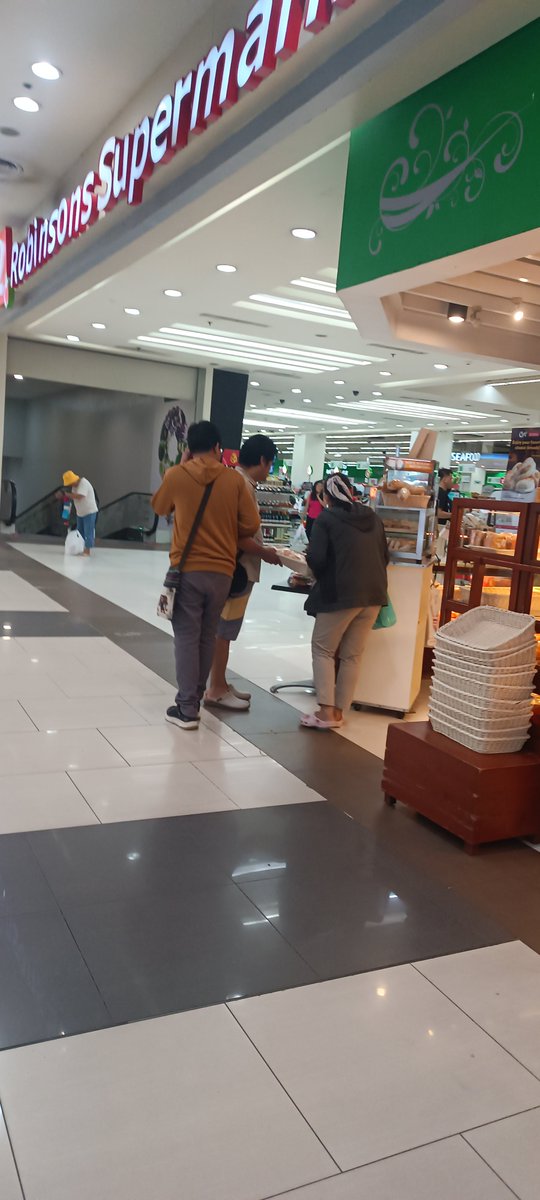 Mike@Iloilo_24 tweet media